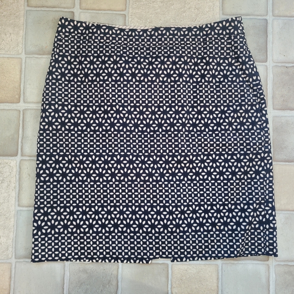 Brooks Brothers Red Fleece Navy And Ivory Size 2 Mini Skirt With Pockets